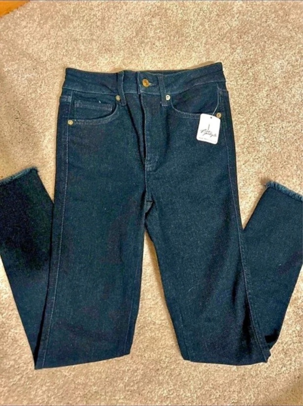 Free People We The Free Raw Hem Jeans Straight Leg Raw Hem Jeans Waist 26 NWT